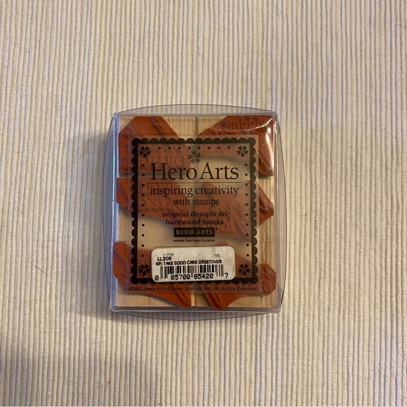 Box of 6 Sentiments Wood Mounted Stamps by Hero Arts - Picture 2 of 4